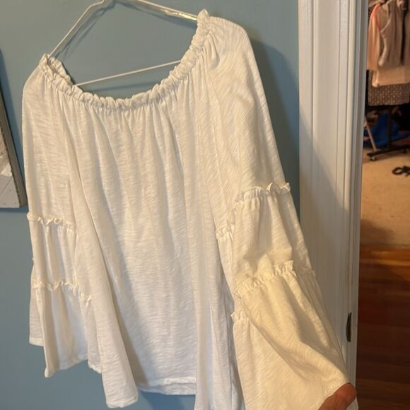 Blue Buttercup Katie Tiered Top - M - NWT - Picture 7 of 10